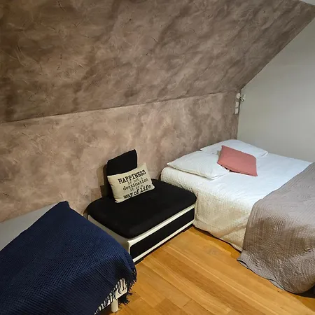 De L'ovalie Ferienhaus *